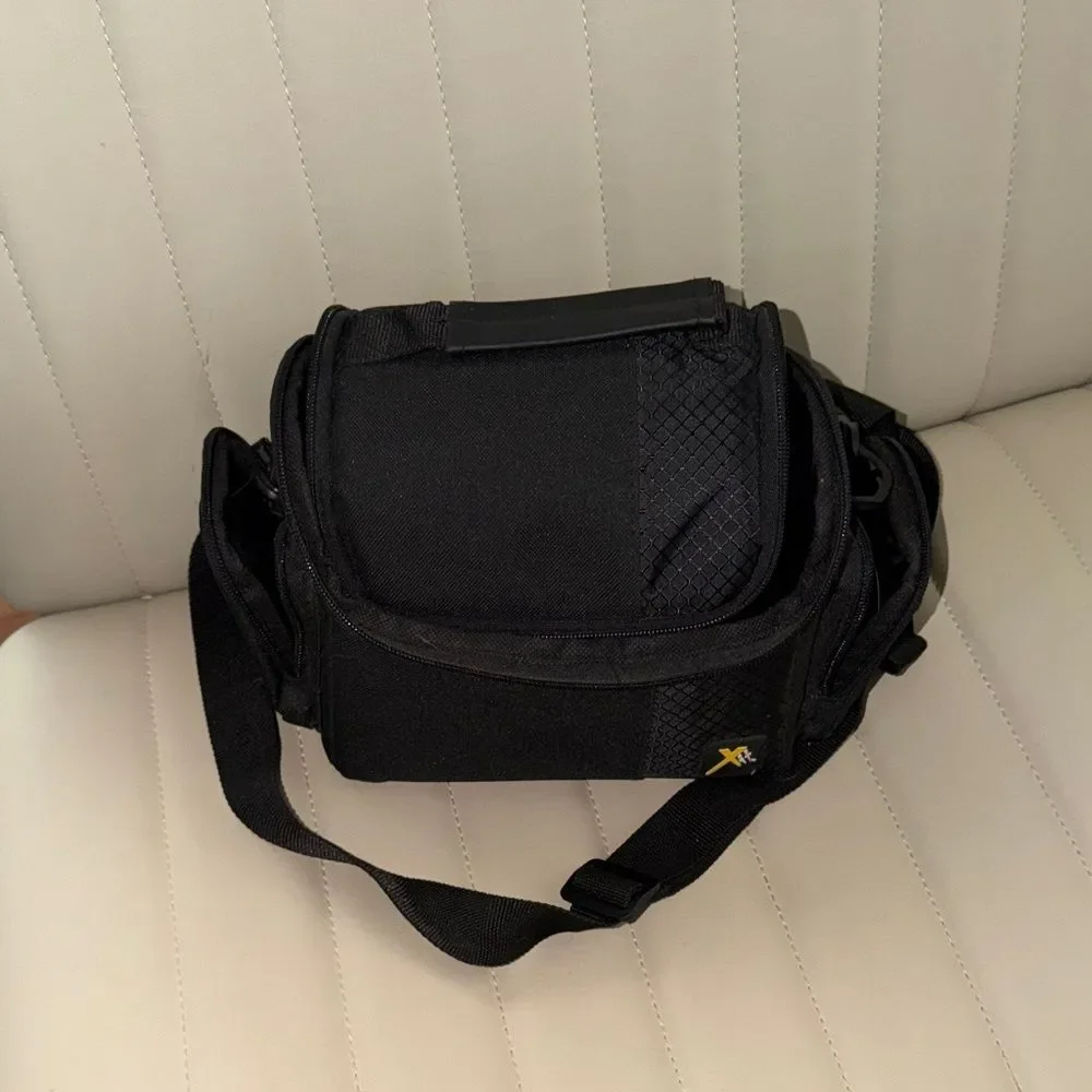 Black Camera Carrying Case Zip Up